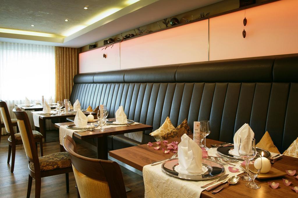 Forellenhof Rössle Hotel & Restaurant Lichtenstein  Esterno foto